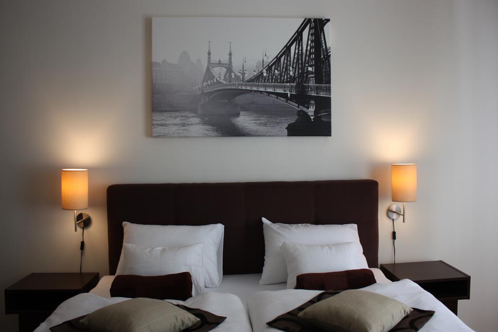 Opus Prime Apartment Budapest Extérieur photo